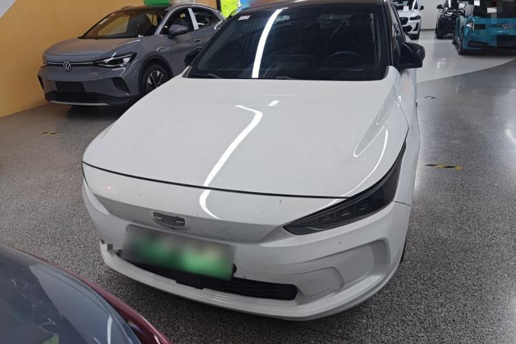 Used Geometry A 2021 Pro Enhanced High-Efficiency Range Version 600 km A600 Cubic Edition
