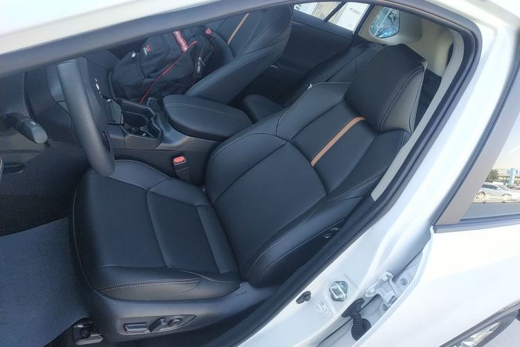 Used Toyota Wildlander 2024 2.0L CVT Two-Wheel Drive Urban Edition
