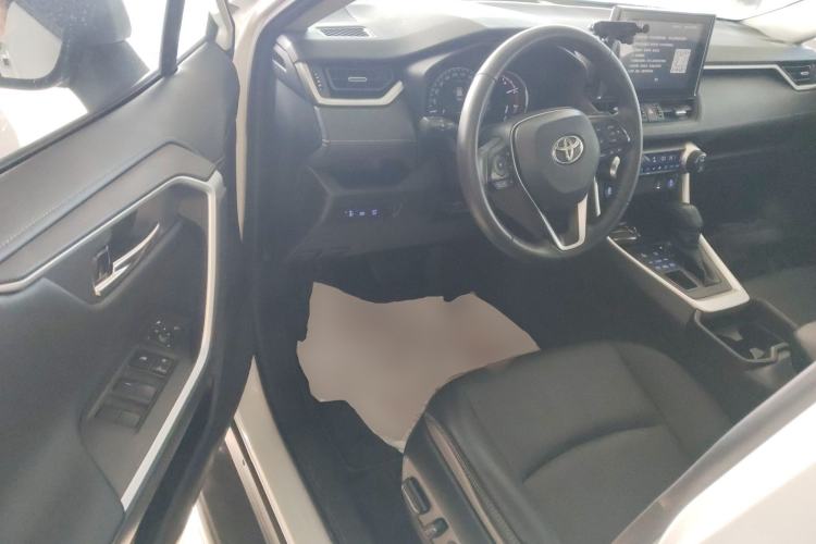 Used Toyota RAV4 2021 2.0L CVT 4x4 Style PLUS Edition
