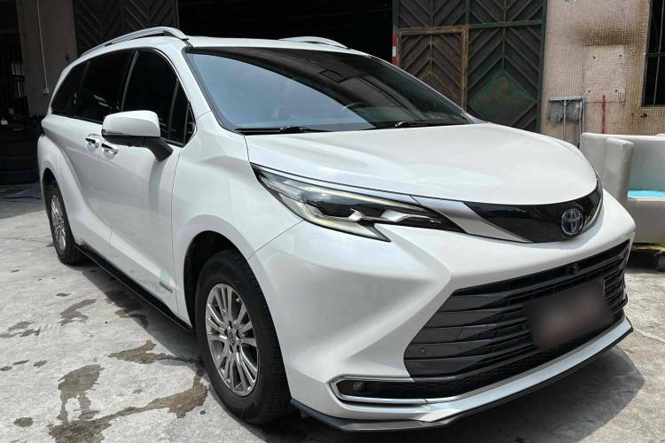 Used Toyota Sienna 2021 2.5L Hybrid Premium Edition
