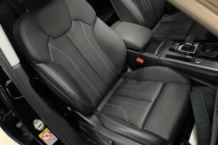 Used Audi Q5L 2022 40T Luxury Dynamic Model