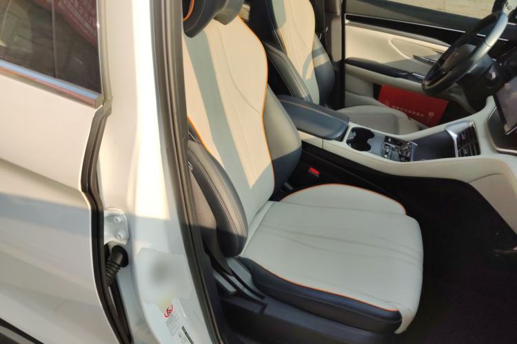 Used BYD Song PLUS New Energy 2024 Honor Edition EV 520km Luxury Model
