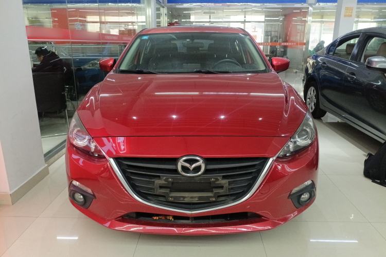 Used Mazda Mazda 3 Axela 2016 Hatchback 1.5L Automatic Luxury Model