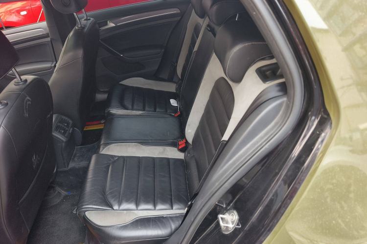 Used Volkswagen Golf 2017 280TSI Automatic R-Line Million-Vehicle Commemorative Edition
