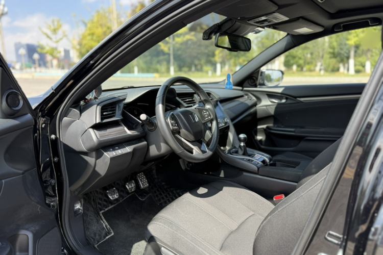 Used Honda Civic 2021 HATCHBACK 220TURBO Manual Driving Pleasure Control
