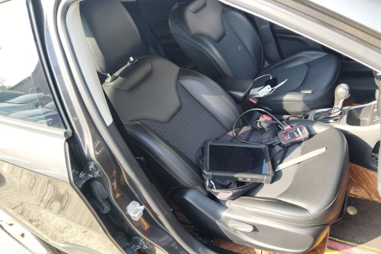 Used  Compass 2017 200T Automatic Enjoyment Version
