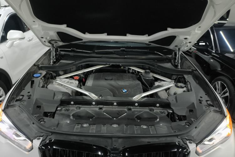 Used BMW X5 2022 xDrive 30Li M Sport Package
