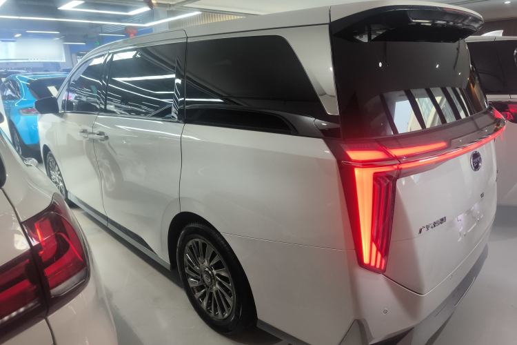 Used GAC Trumpchi M8 2023 Zongshi Series Dual-Motor Supreme Edition
