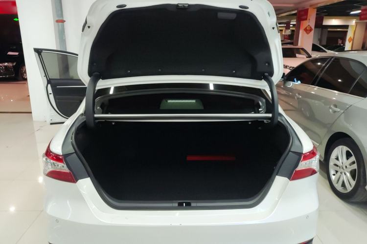 Used Toyota Camry 2021 2.0G Luxury Edition