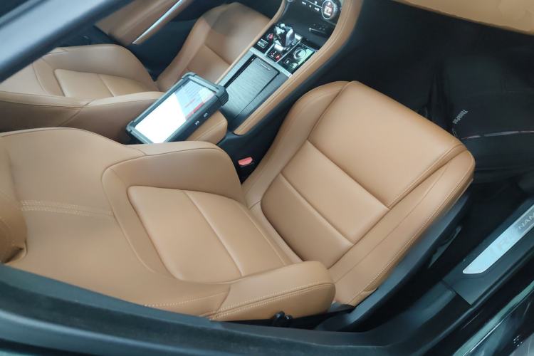 Used Jaguar XFL 2021 XFL 2.0T P250 All-Wheel-Drive Shimmering Black Sport Edition
