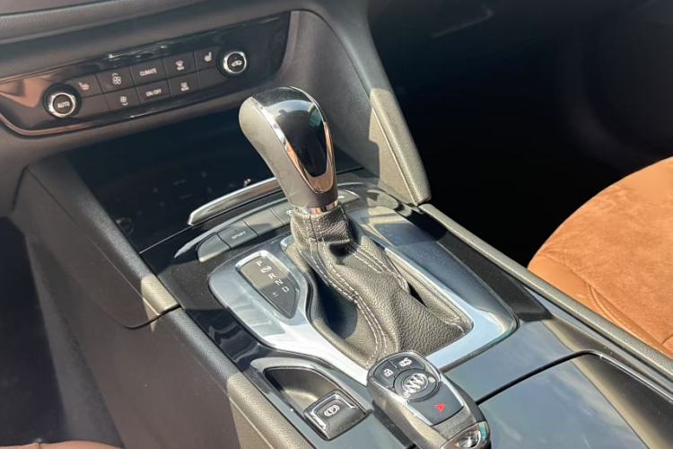 Used Buick Regal 2019 20T Elite Version China VI Standard
