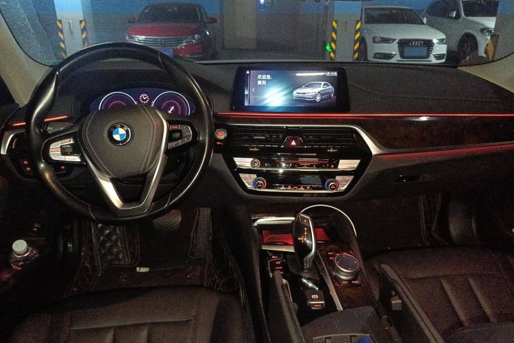 Used BMW 5 Series 2019 525Li Luxury Package
