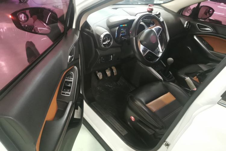 Used BYD Yuan 2016 1.5L Manual Luxury Version
