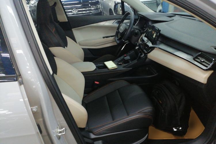 Used Lynk & Co 06 EM-P 2022 PHEV 84 km Range Pro Version
