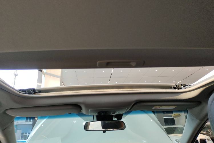 Used Toyota Camry 2023 2.0G Luxury Edition
