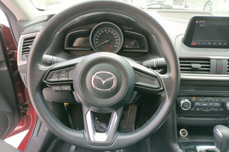 Used Mazda Mazda 3 Axela 2017 Sedan 1.5L Automatic Luxury Model Emission Standard China V
