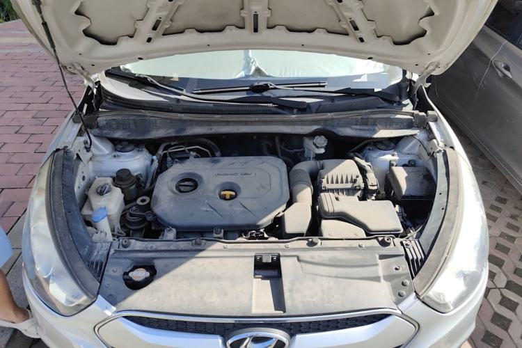 Used Hyundai ix35 2012 2.0L Automatic Two-Wheel Drive New Edition GL
