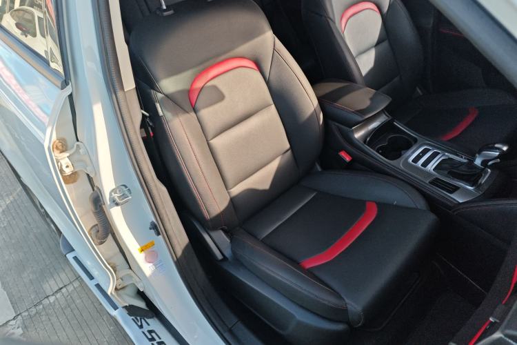 Used Changan CS55 2017 1.5T Automatic Colorful Edition