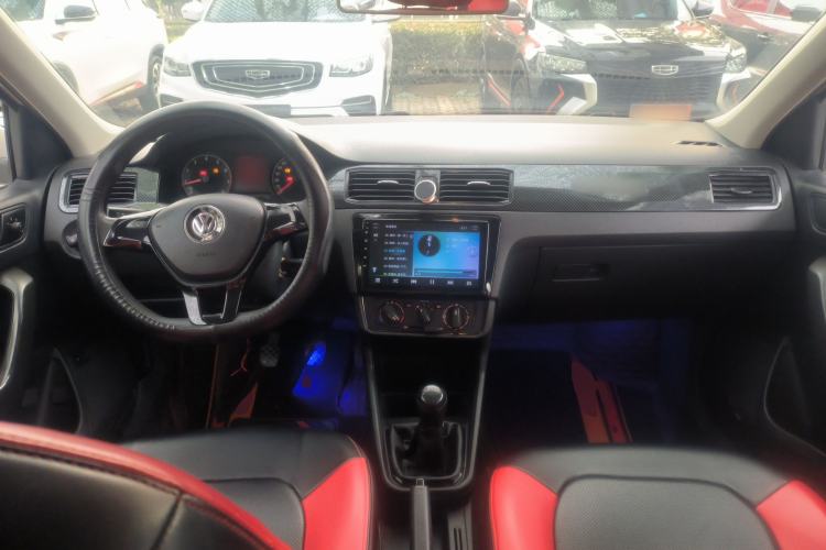 Used Volkswagen Santana 2016 1.6L Manual Fashion Edition