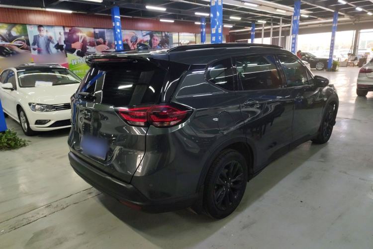 Used Chevrolet Orlando 2019 Redline 530T Automatic Enjoyment Version (5+2 Seating) China VI
