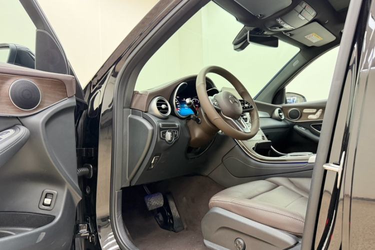 Used Mercedes-Benz GLC 2022 GLC 260 L 4MATIC Luxury Model