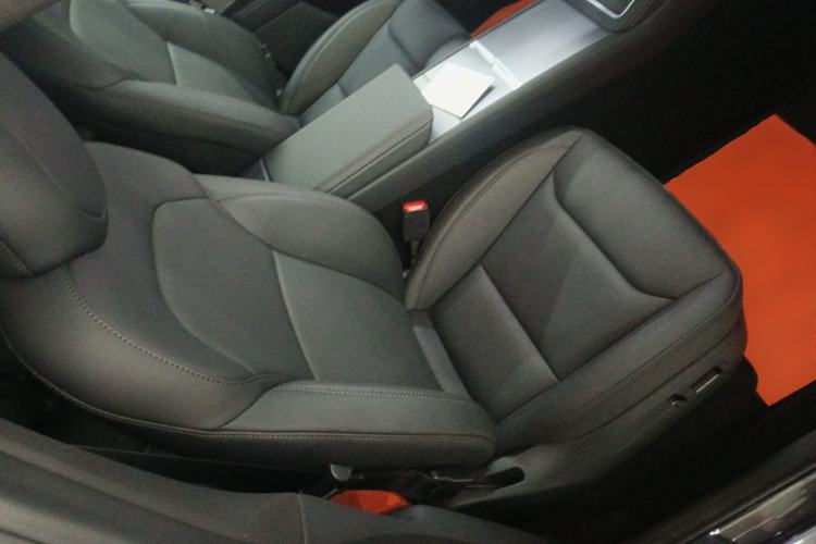 Used Tesla Model Y 2026 Rear-Drive Model