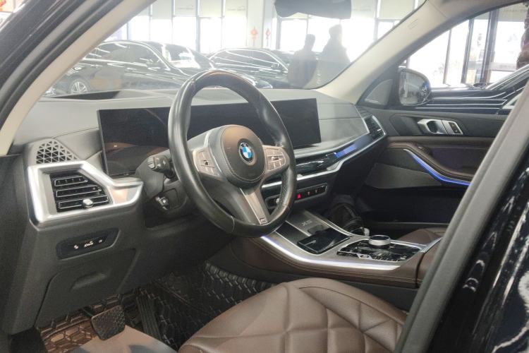 Used BMW X5 2023 xDrive 30Li Luxury M Sport Night Edition Package
