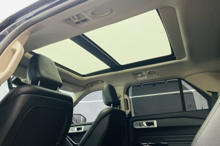 Used Ford Explorer 2020 EcoBoost 285 4x4 Titanium Edition 6 Seats