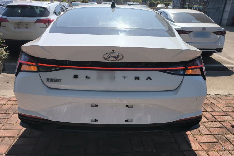 Used Hyundai Elantra 2022 1.5L CVT LUX Prestige Edition
