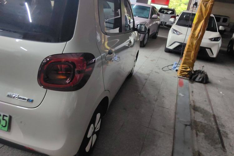 Used Wuling Hongguang MINIEV 2025 Four-Door Version Advanced Edition
