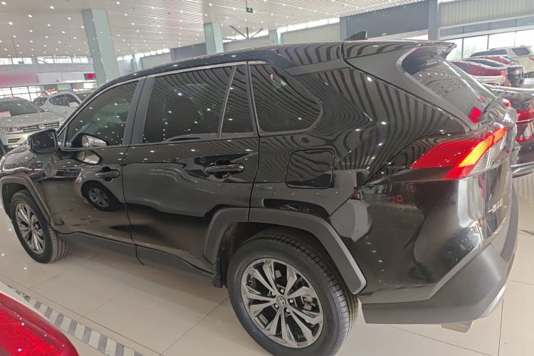 Used Toyota RAV4 2023 2.0L CVT Two-Wheel Drive Fashion Edition
