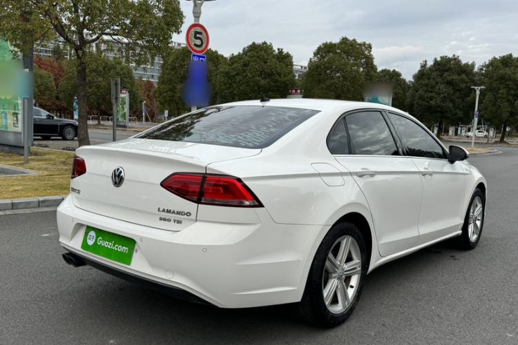 Used Volkswagen Lamando 2015 280TSI DSG Comfort Edition
