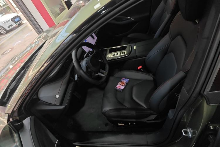 Used  SU7 2024 Four-Wheel Drive Ultra-Long Range Advanced Intelligent Driving Max Edition
