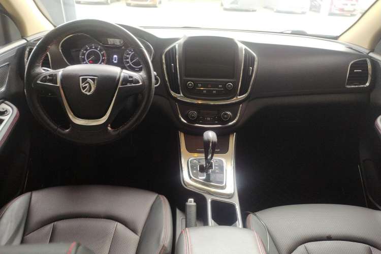 Used Baojun 560 2016 1.8L iAMT Luxury Model
