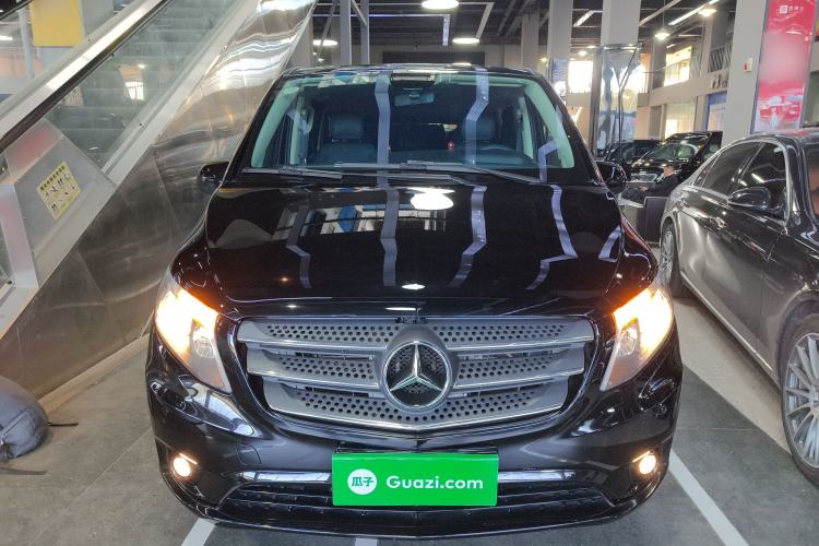 Used Mercedes-Benz Vito 2018 2.0T Elite Version 7 Seats China V Emission Standard
