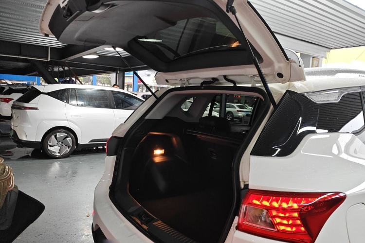 Used GAC Trumpchi GS4 2017 235T Automatic Two-Wheel Drive Luxury Smart Connectivity Version
