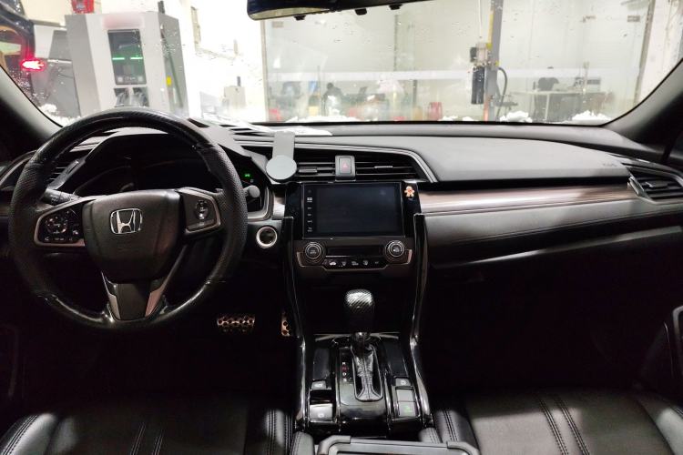 Used Honda Civic 2021 HATCHBACK 220TURBO CVT Trendy Cool Edition
