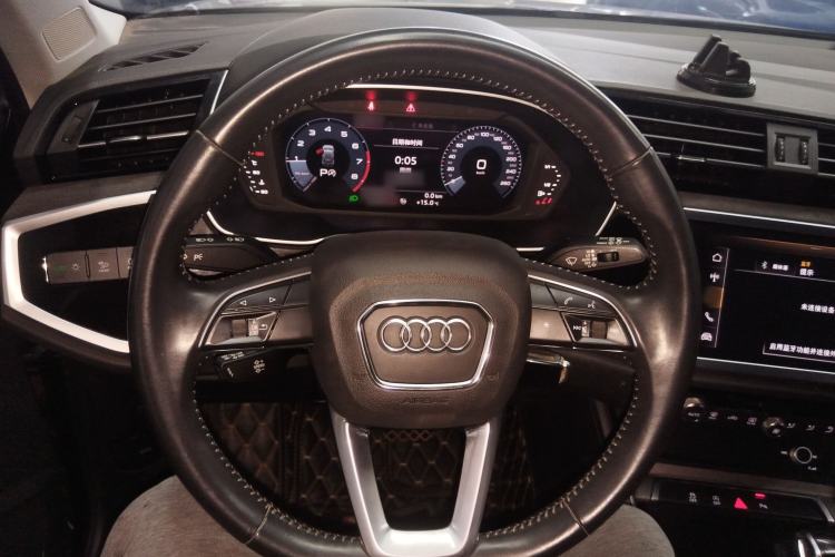 Used Audi Q3 2021 35 TFSI Progressive Dynamic Edition
