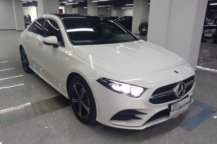 Used Mercedes-Benz A-Class 2022 Revised Version A 200 L Sport Sedan Fashionable Style