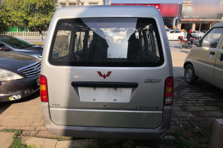 Used Wuling Zhiguang 2020 1.2L Practical Model China VI LSI