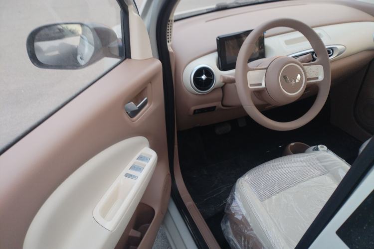 Used Wuling Hongguang MINIEV 2025 Four-Door Version Advanced Edition
