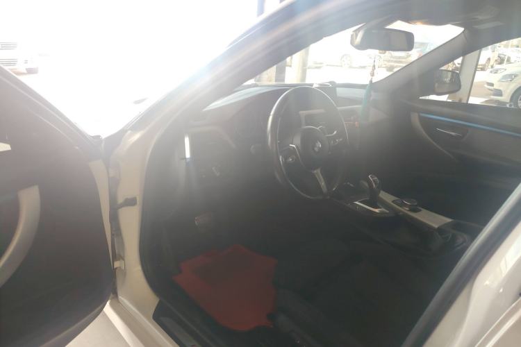 Used BMW 3 Series 2018 320i M Sport Package
