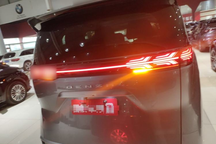 Used Denza D9 2022 DM-i 970 Four-Wheel Drive Flagship Model