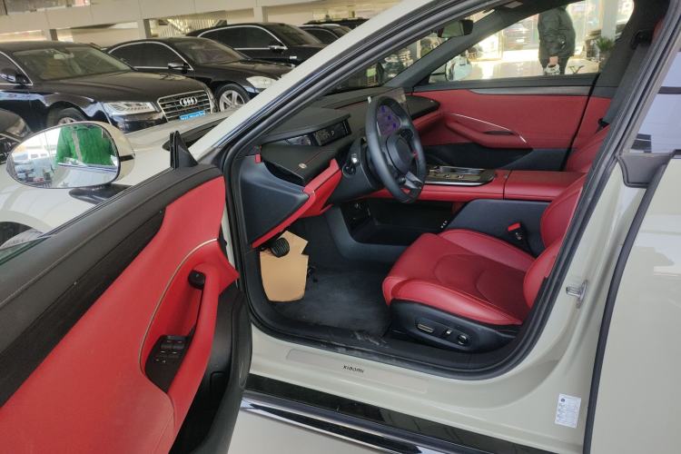 Used  SU7 2024 Rear-Drive Long-Range Intelligent Driving Version
