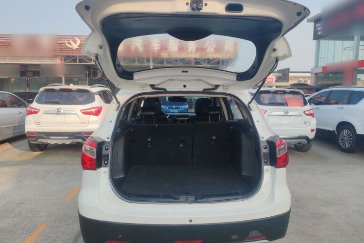 Used Suzuki S-Cross 2014 1.6L CVT Two-Wheel Drive Elite Version