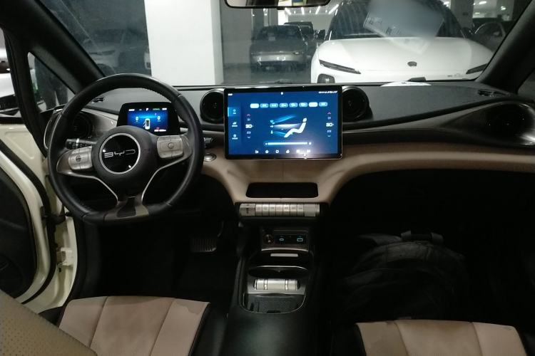 Used BYD Dolphin 2024 Honor Edition 420km Fashion Version
