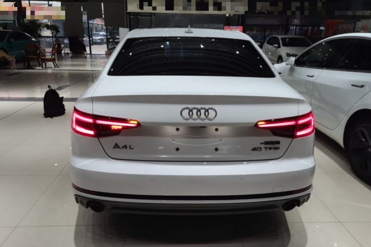 Used Audi A4L 2018 30th Anniversary Edition 40 TFSI Fashion Model
