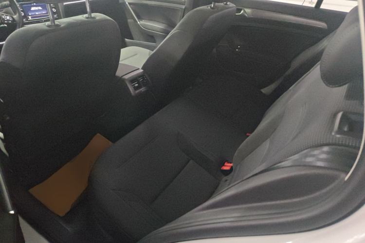 Used Volkswagen Golf 2018 230TSI Automatic Comfort Model
