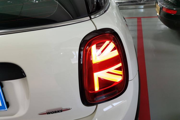 Used  MINI 2019 2.0T COOPER S Racing Driver
