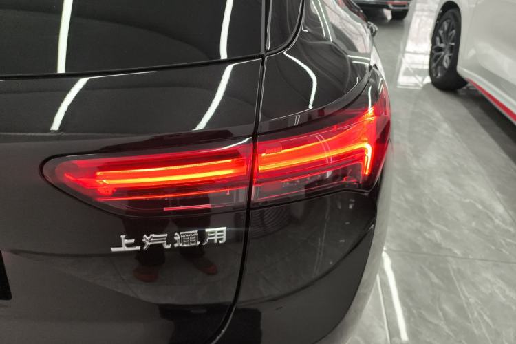 Used Buick Envision 2022 Facelift Encore S 552T Two-Wheel-Drive Luxury Model